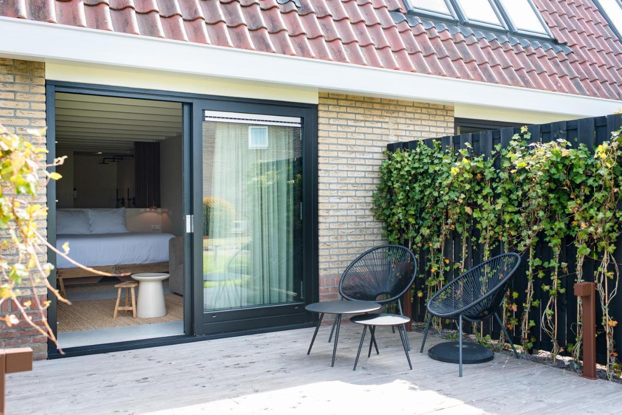 Van Heeckeren Apartments & Suites Nes Nes  Exterior photo